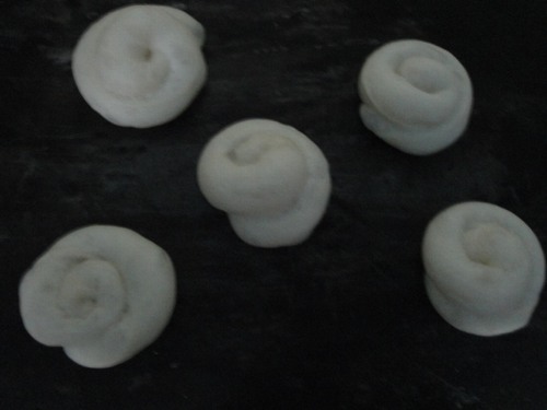 Les llamo mini ensaimadas por que en masa pesan 25g.