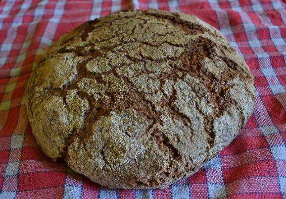 holzofenbrot leña 20.jpg