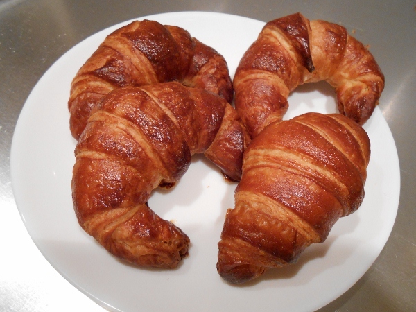 026 - croissants petits de 20 a 25gr (600x450).jpg