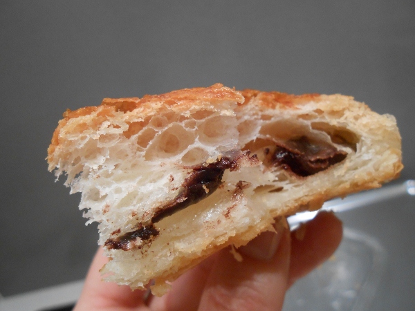 017 - mos, pain au chocolat (600x450).jpg