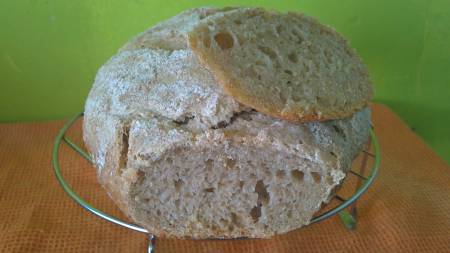 Los greñados son "naturales" ya que no me da tiempo de hacerlos, antes de meterlo en el horno ya esta "abierto"