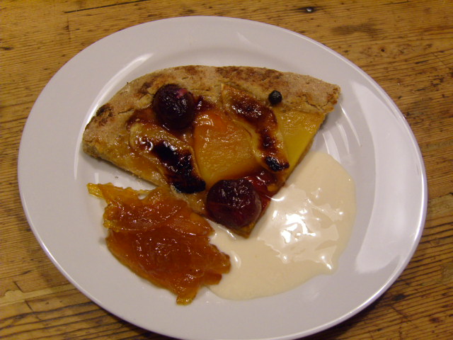 detall pizza de fruita.JPG