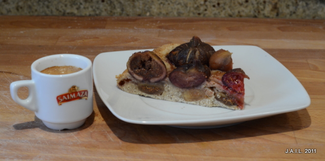 Schiacciata con i fichi y café