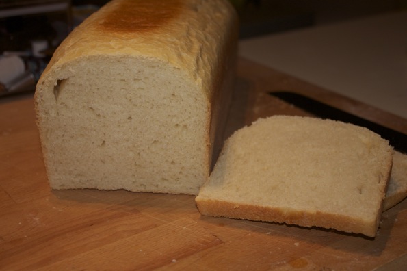 Mie pain de mie moule.jpg